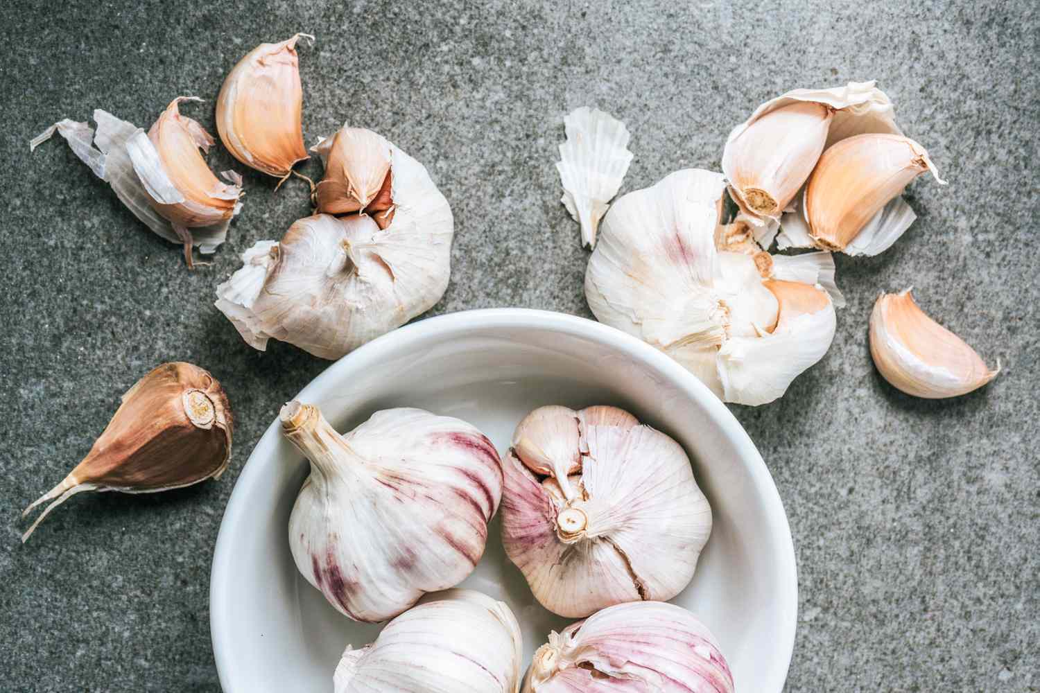 Store Garlic for Months or Years: Freezing, Roasting & Drying
